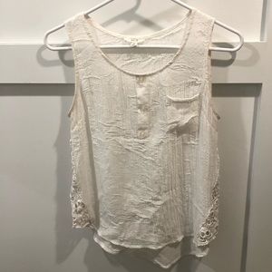 Mine tank with crochet detail
